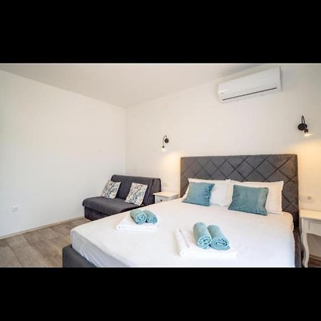 Apartman Jan Карлобаг Екстериор снимка